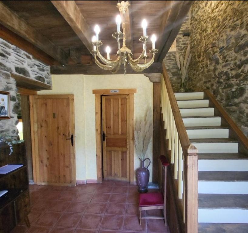 Fotografie z fotogalerie ubytování Hotel Rural LA CÁRCEL v destinaci Murias de Paredes