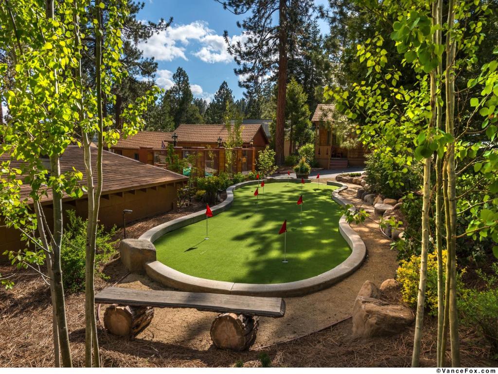 Zahrada ubytování Cedar Glen Lodge