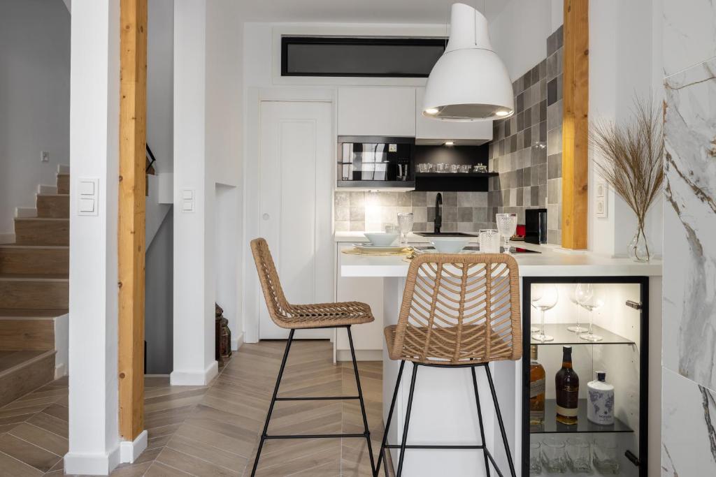 Kuchyňa alebo kuchynka v ubytovaní Arabica Suites - Lujosa Vivienda con Suites Chimeneas en Granada - Centro