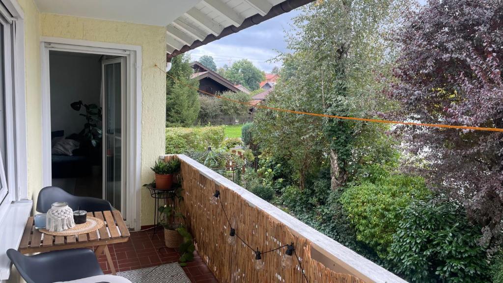 Sonnige Ferienwohnung Königsdorf A Holzer - Housity