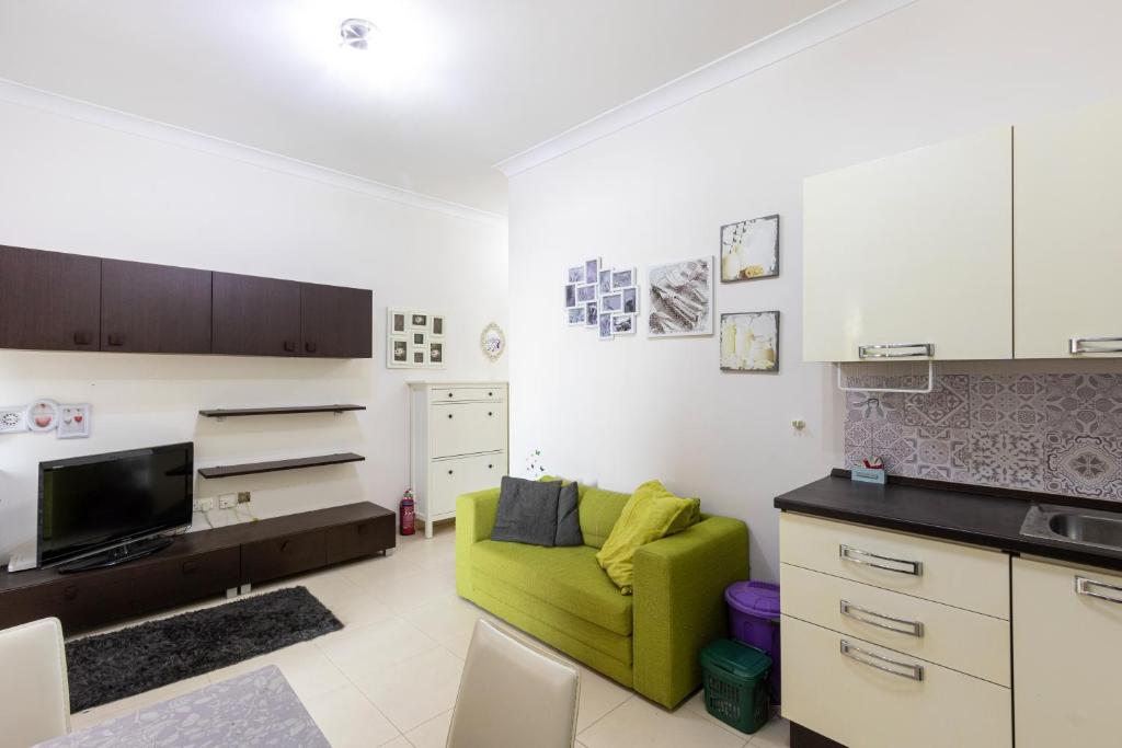 SB10 -Lovely 1 Bedroom Apartment