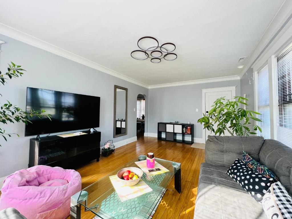 Dale Ave second floor, Richmond Heights (updated prices 2024)