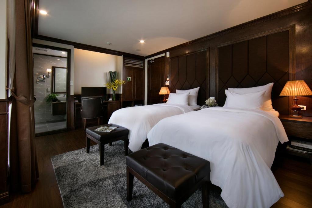 Mon Cheri Cruises - 4