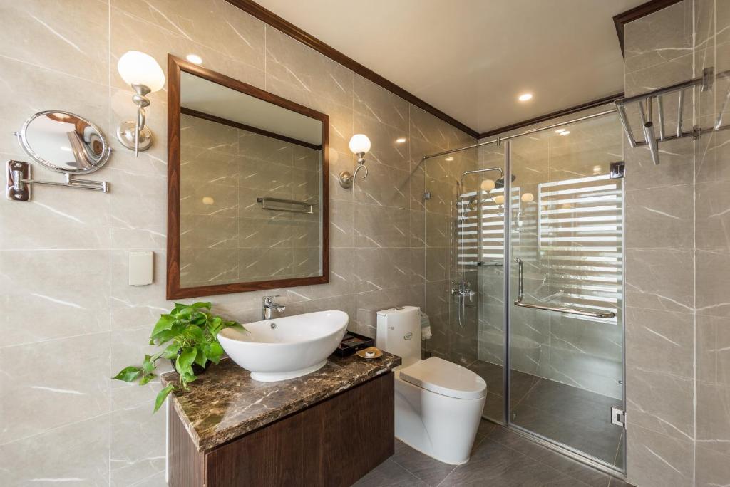 Mon Cheri Cruises - 11