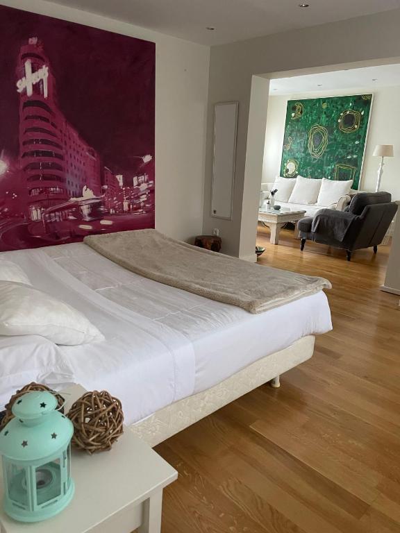 A bed or beds in a room at Espléndido dormitorio en Suite