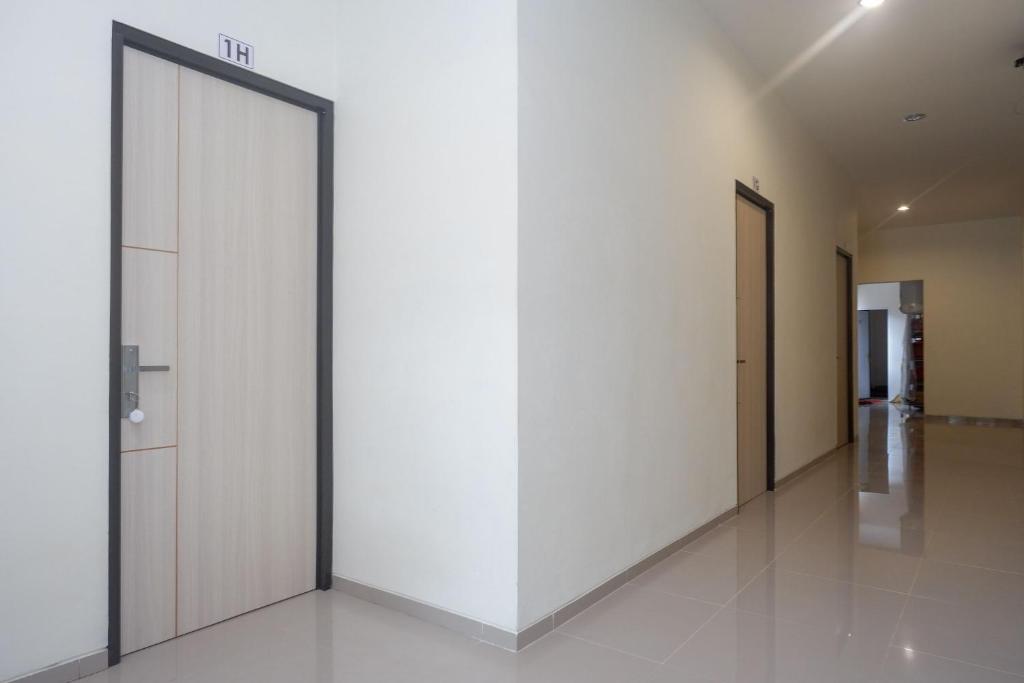 Fotografie z fotogalerie ubytování RedDoorz Syariah near RS Soeradji Pemuda Klaten v destinaci Klaten