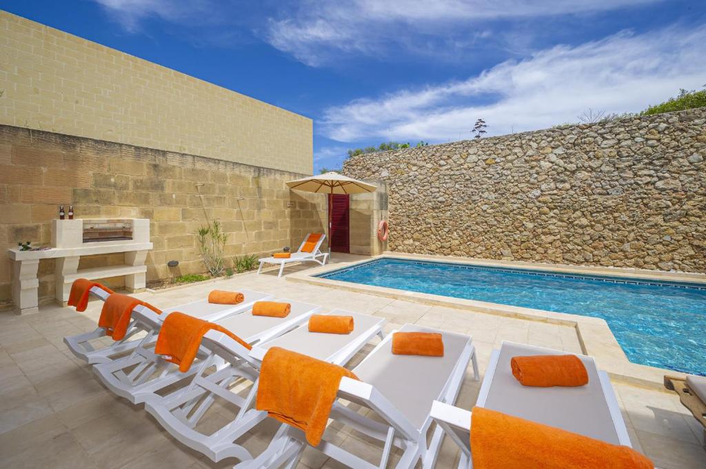 Bazén v ubytování Narcisa Holiday Home nebo v jeho okolí