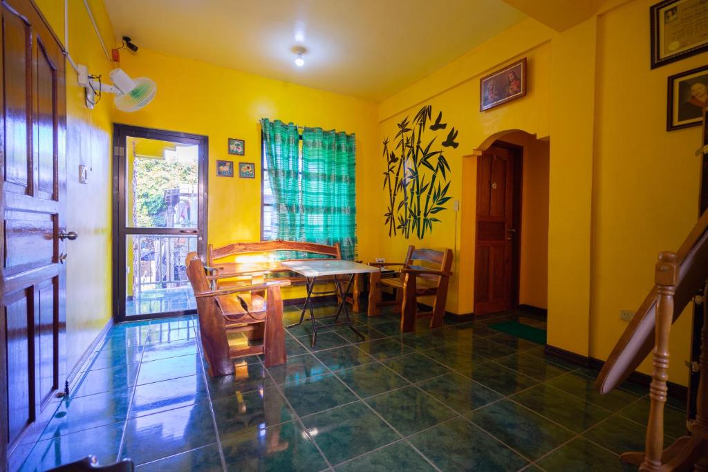 Fotografie z fotogalerie ubytování Joval Homestay v destinaci Coron