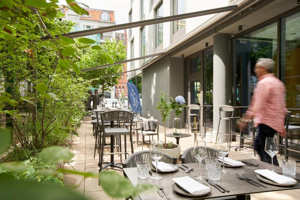 June Six Hotel Berlin City West - Resim 34