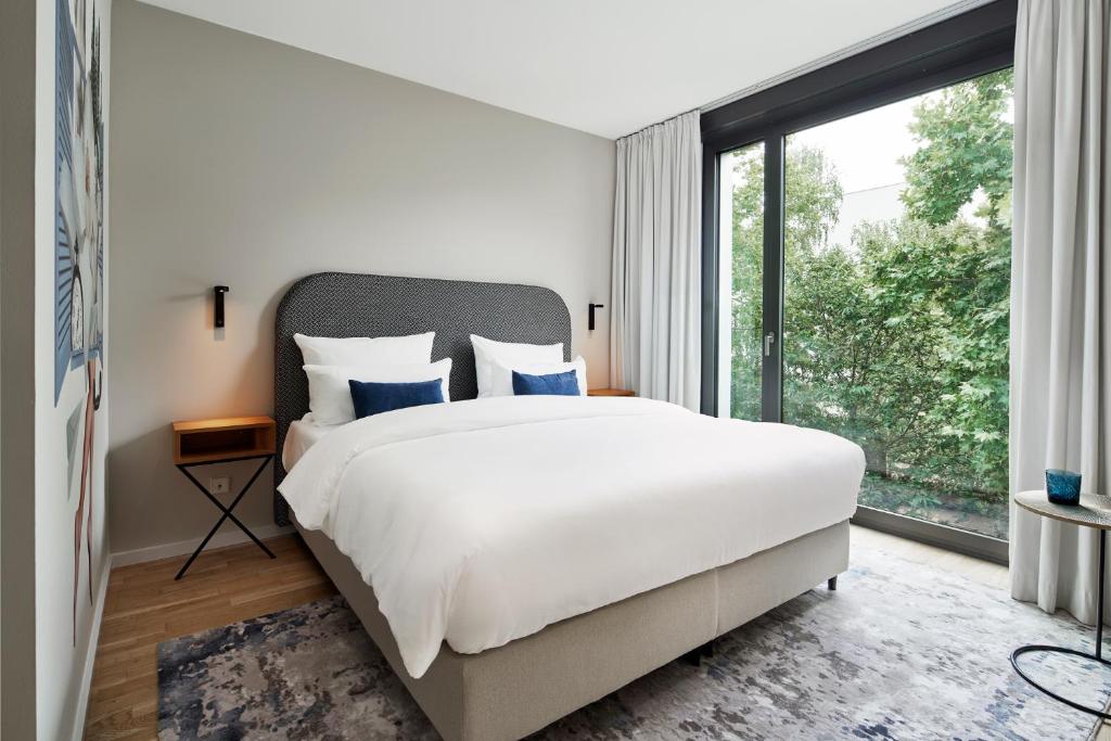 
King Room with Garden View
