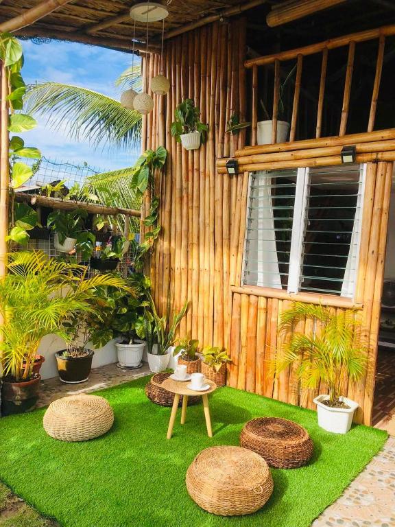 Zahrada ubytování Joyful Hut with Netflix and Perfect Sunrise View Maya, Daanbantayan
