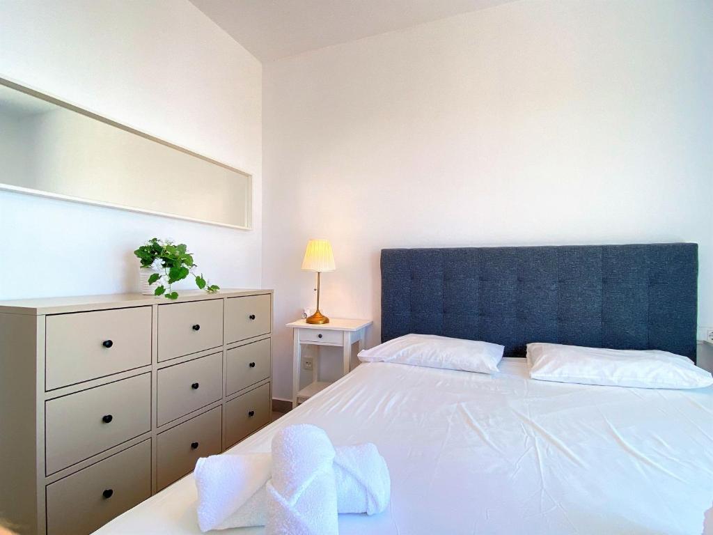 Posteľ alebo postele v izbe v ubytovaní Terrazas de Ladera Duplex 2 Casasol