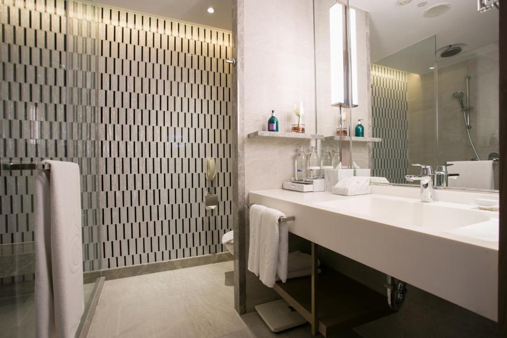 Ein Badezimmer in der Unterkunft Centara Grand At CentralWorld