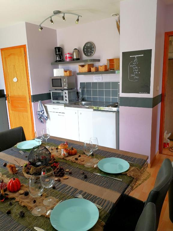 Kuchnia lub aneks kuchenny w obiekcie Comme une envie d'air MER