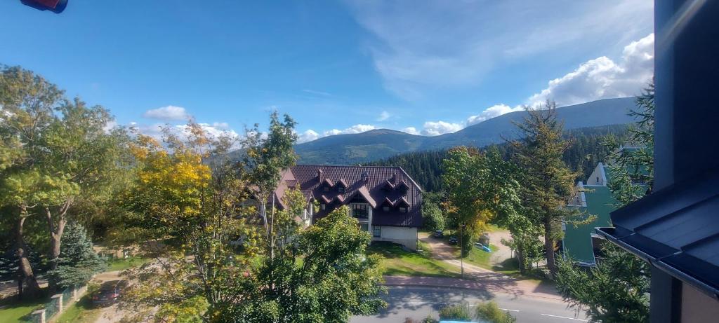 Výhľad na hory alebo výhľad na hory priamo z apartmánu