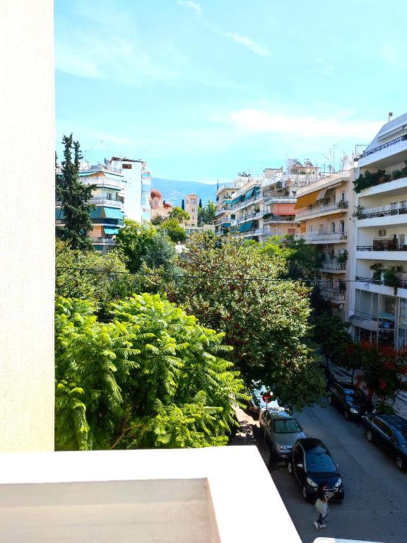 Suitetrails - Vironos apartment - Bright on the park