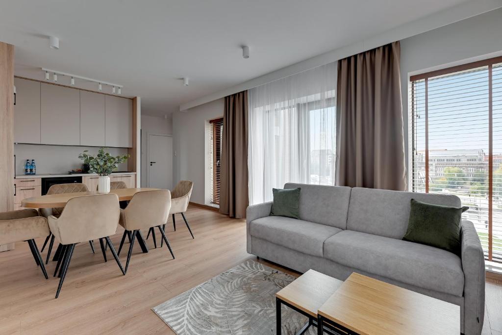 Posedenie v ubytovaní Grano Residence - Pool, Sauna, SPA & Parking by Downtown Apartments
