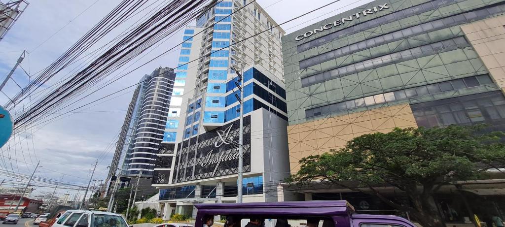 Inspiria Condo Units beside Abreeza Mall Davao - Estudio Con Balcón