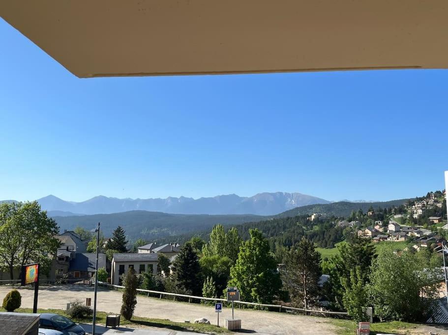 Výhľad na hory alebo výhľad na hory priamo z apartmánu