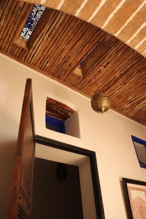 TV a/nebo společenská místnost v ubytování Hotel Dar El Qdima