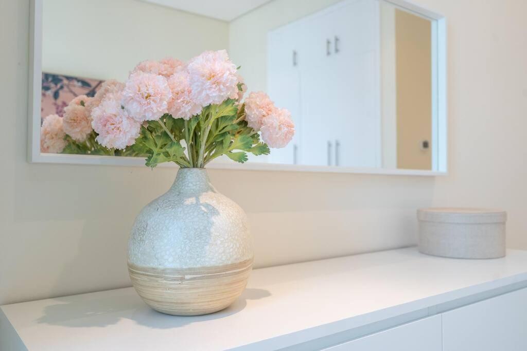 Fotografie z fotogalerie ubytování Charming Apartment in Central Dubai Marina v Dubaji