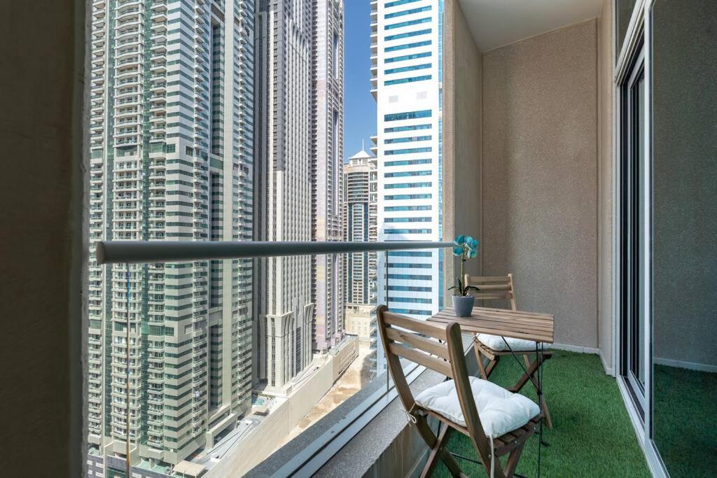 Balkón nebo terasa v ubytování Charming Apartment in Central Dubai Marina