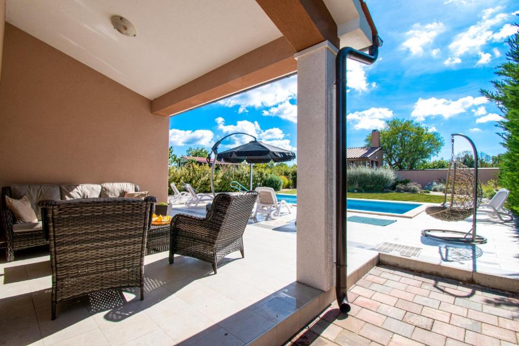 Basen w obiekcie VILLA Moki mit privatem beheizbarem Pool lub w pobliżu