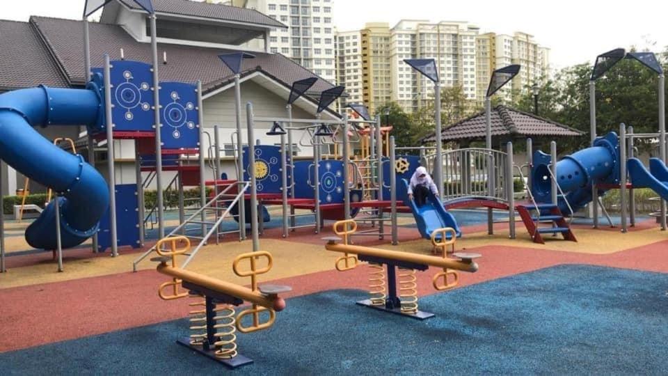 Herní místnost nebo prostor pro děti v ubytování Sofiamuslim Homestay Putrajaya- Near Alamanda Mall & Federal Government Administrative Centre Kompleks ABCDEF
