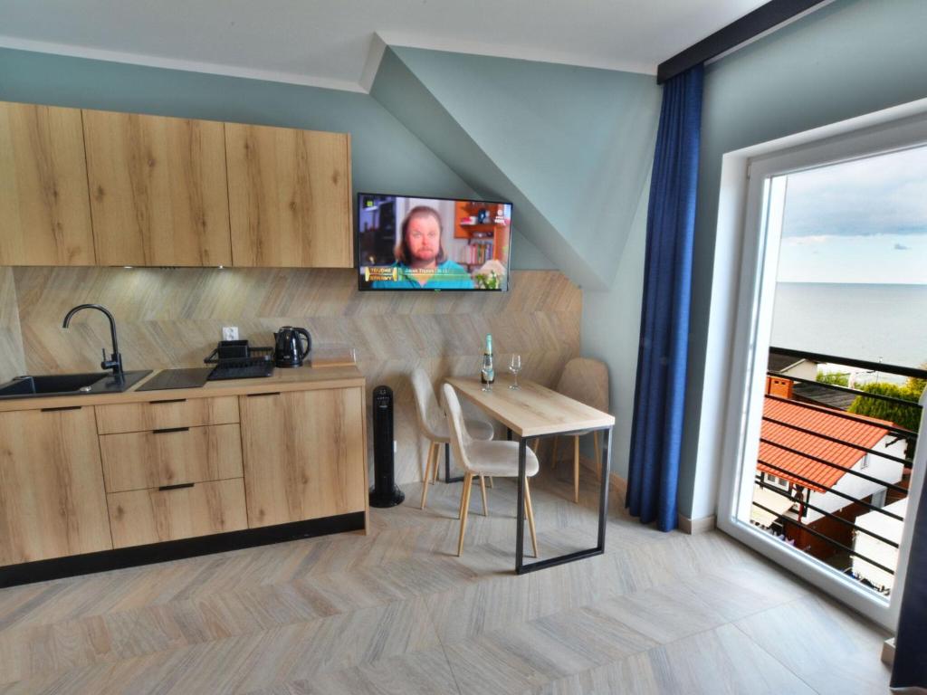Kjøkken eller kjøkkenkrok på Comfortable apartment for 3 persons right by the sea, Ustronie Morskie