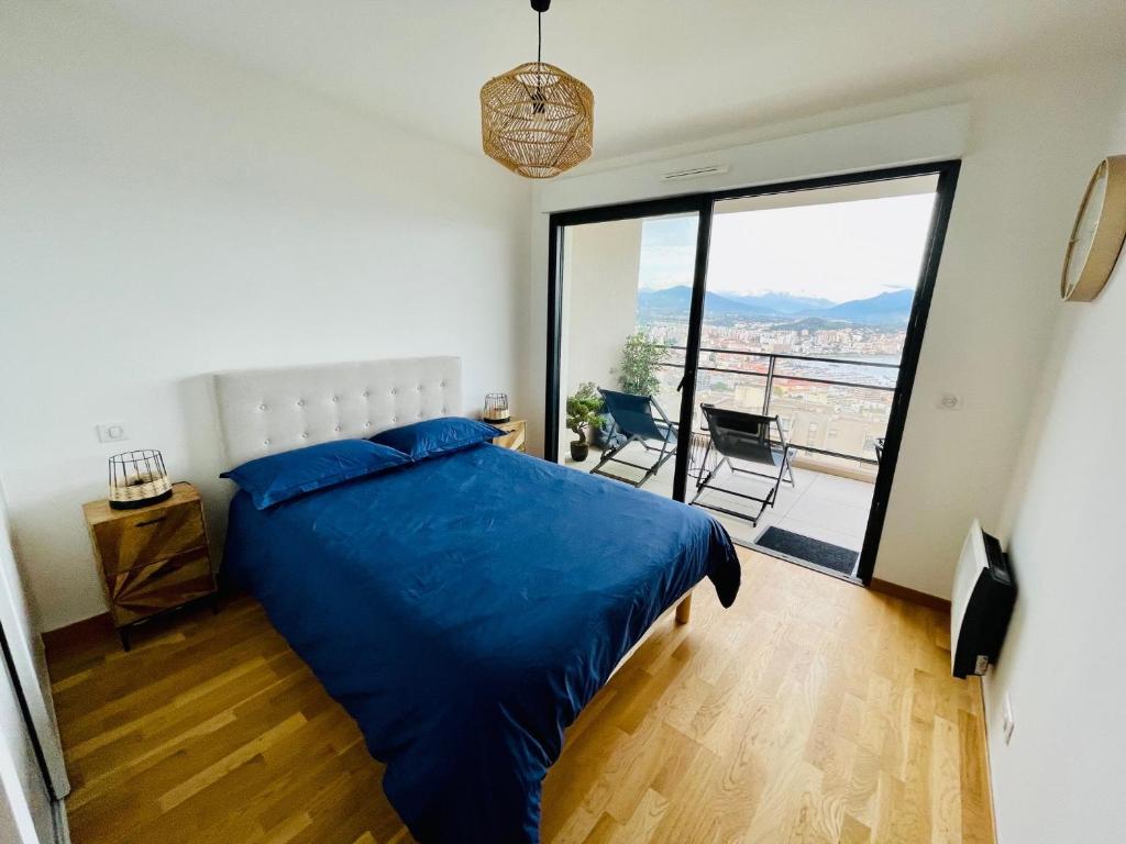 Posteľ alebo postele v izbe v ubytovaní Ajaccio T2 grand standing neuf vue mer centre-ville & plages