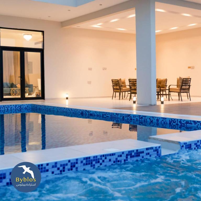 Bazén v ubytování Byblos Villa Resort nebo v jeho okolí
