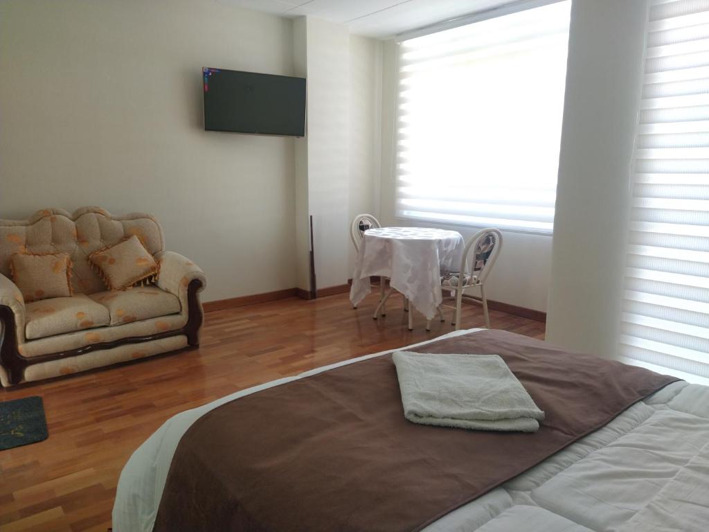 Hostal Alvasar - Habitación Gemela Con Balcón