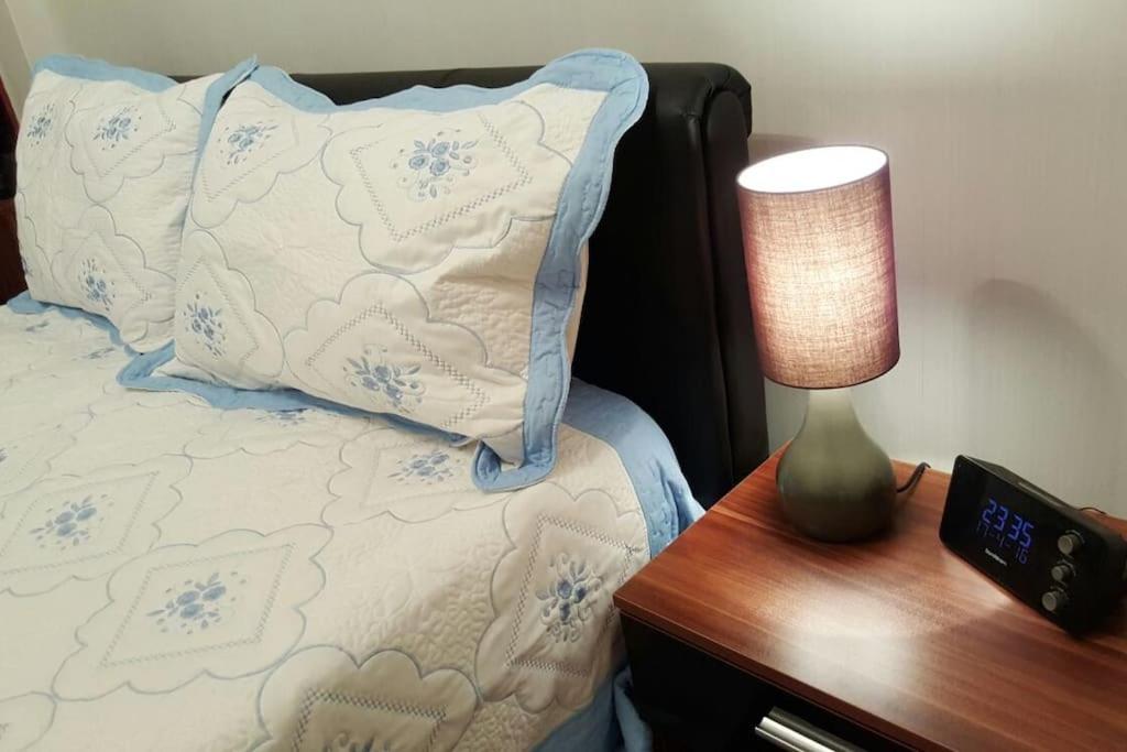 Pirate Apartment2 bedroom (GB Northolt)