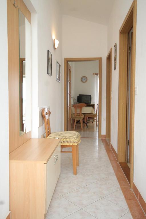 Fotografia z galérie ubytovania Apartments by the sea Preko, Ugljan - 8515 v destinácii Poljana