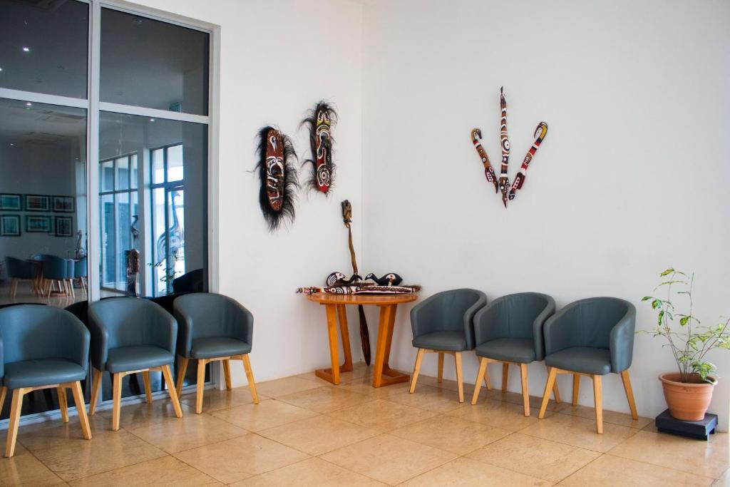 Posezení v ubytování Cassowary Hotel
