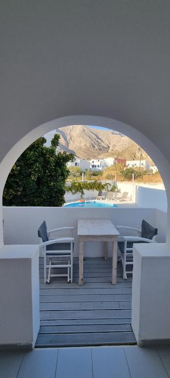 ALMA THERA Boutique Rooms - Perissa Santorini - 8