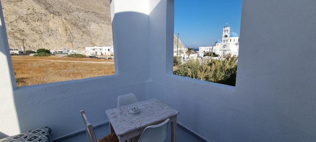 ALMA THERA Boutique Rooms - Perissa Santorini - 17