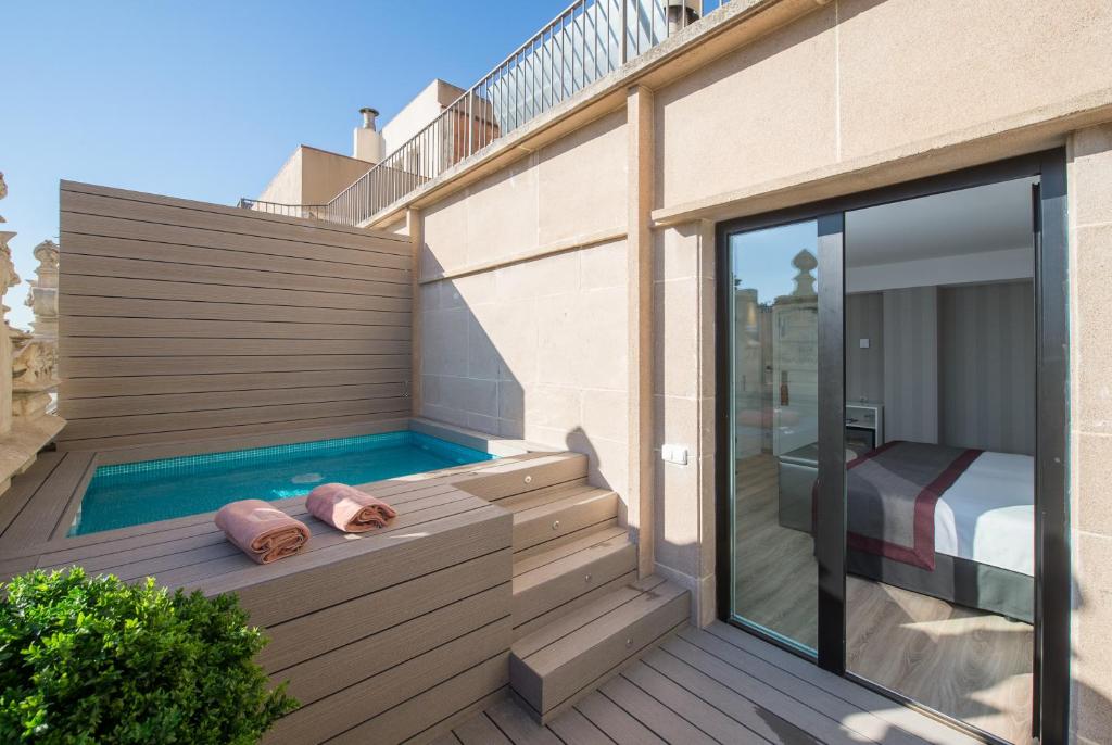 
Superior Double or Twin Room with Pool & Spa Access
