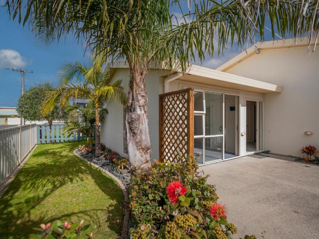 The Bach Whangamata Holiday Home, Whangamata (updated prices 2024)