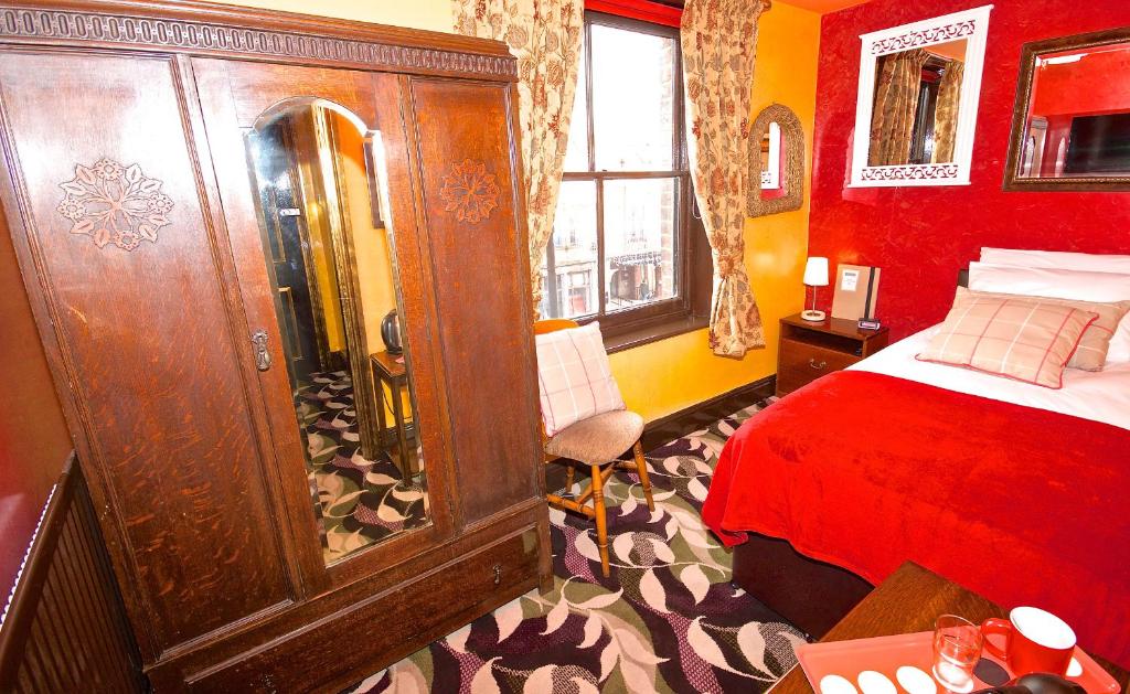 Fifteens of Chester - Resim 10