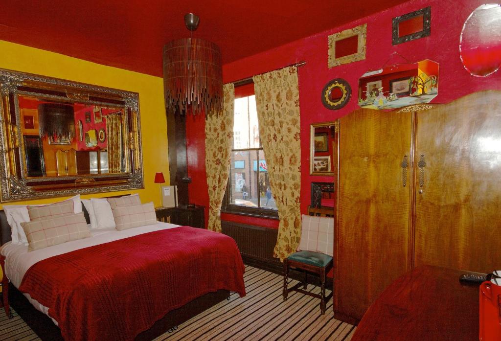 Fifteens of Chester - Resim 15