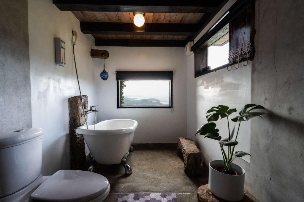 Vannituba majutusasutuses Sunny Room