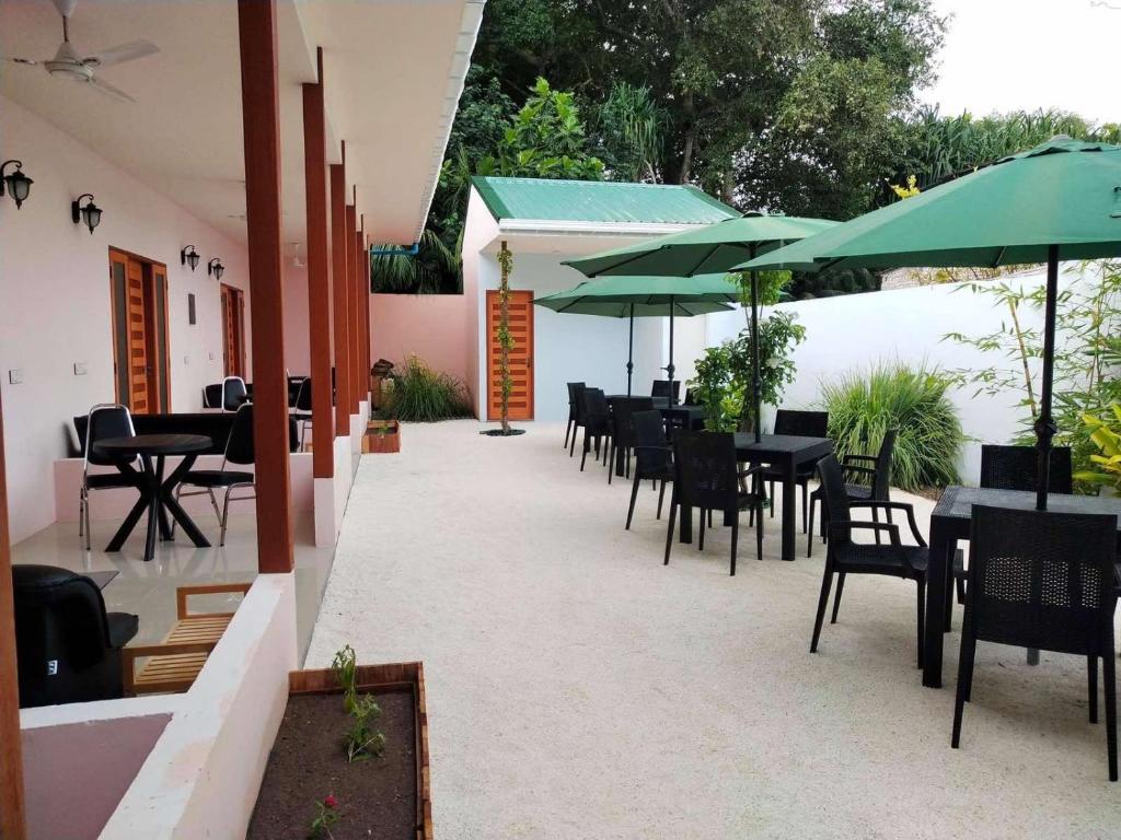Patio nebo venkovní prostory v ubytování Saima Inn