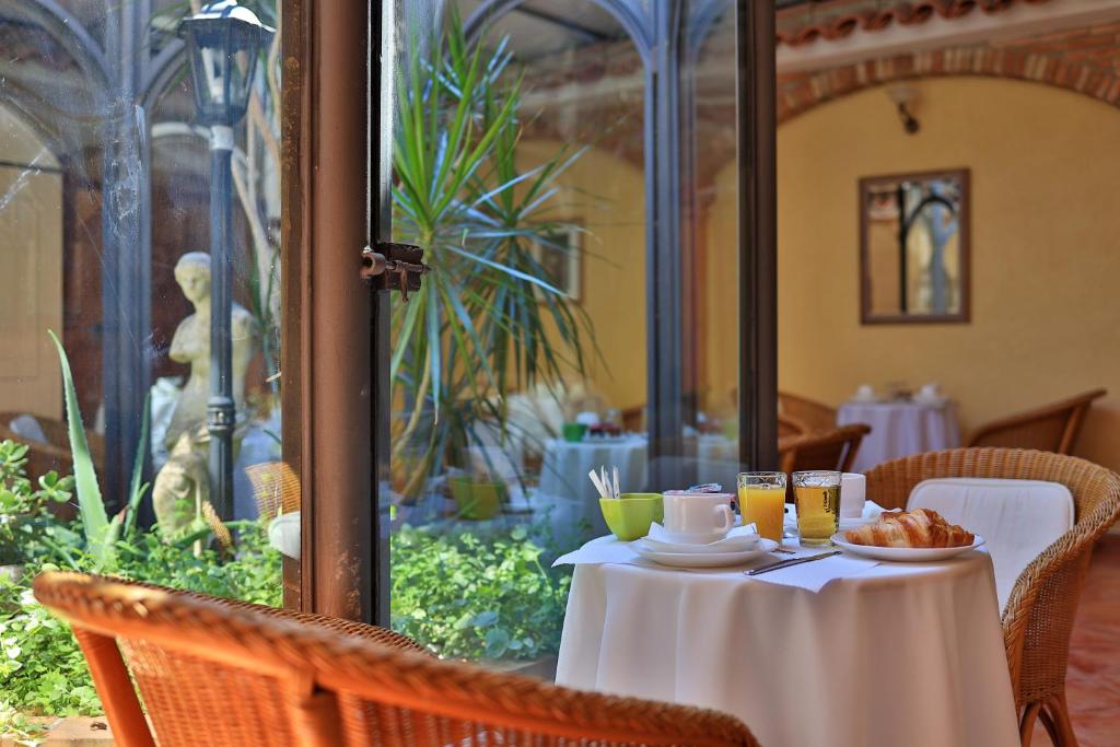 Restaurace v ubytování Hôtel Playa