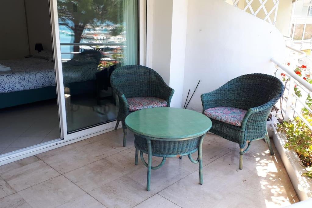 Balkón alebo terasa v ubytovaní Bright apartment - Cannes, la Croisette