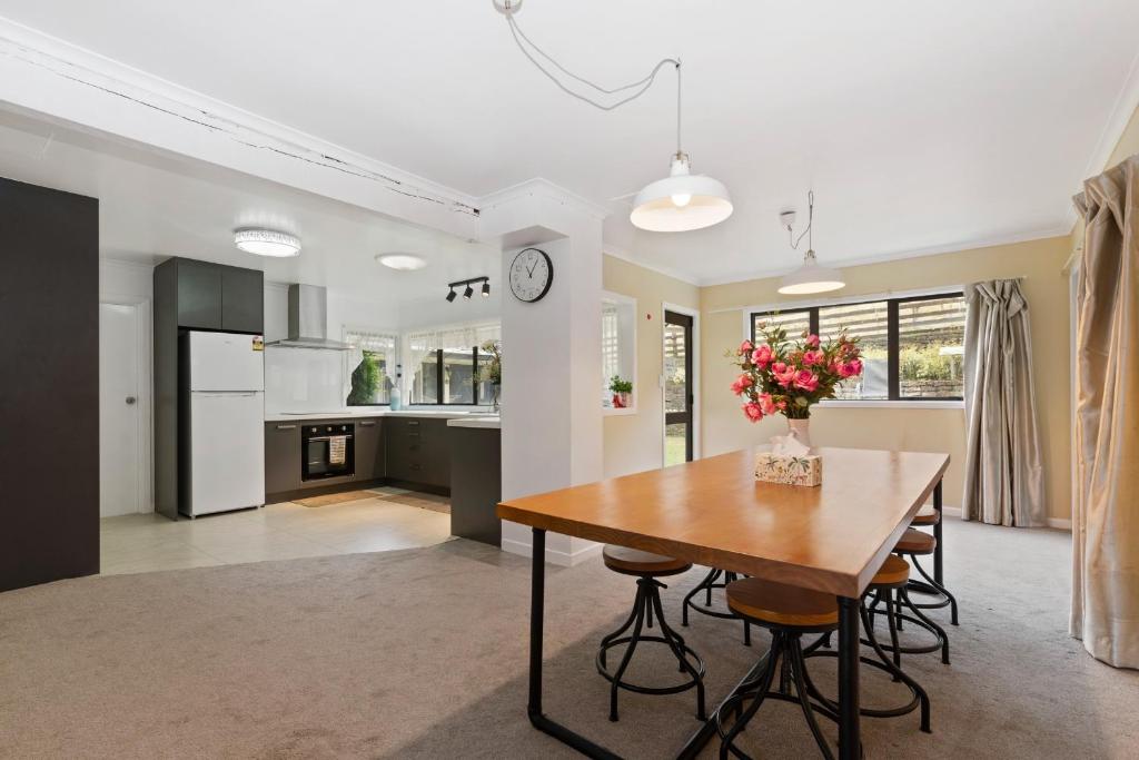 skyline mountain view Lodge up to 16 people - Resim 4