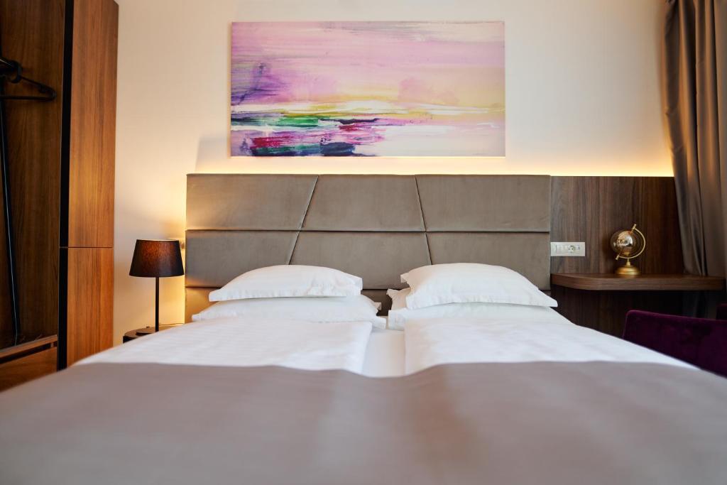 
Standard Single Room - Sea Side
