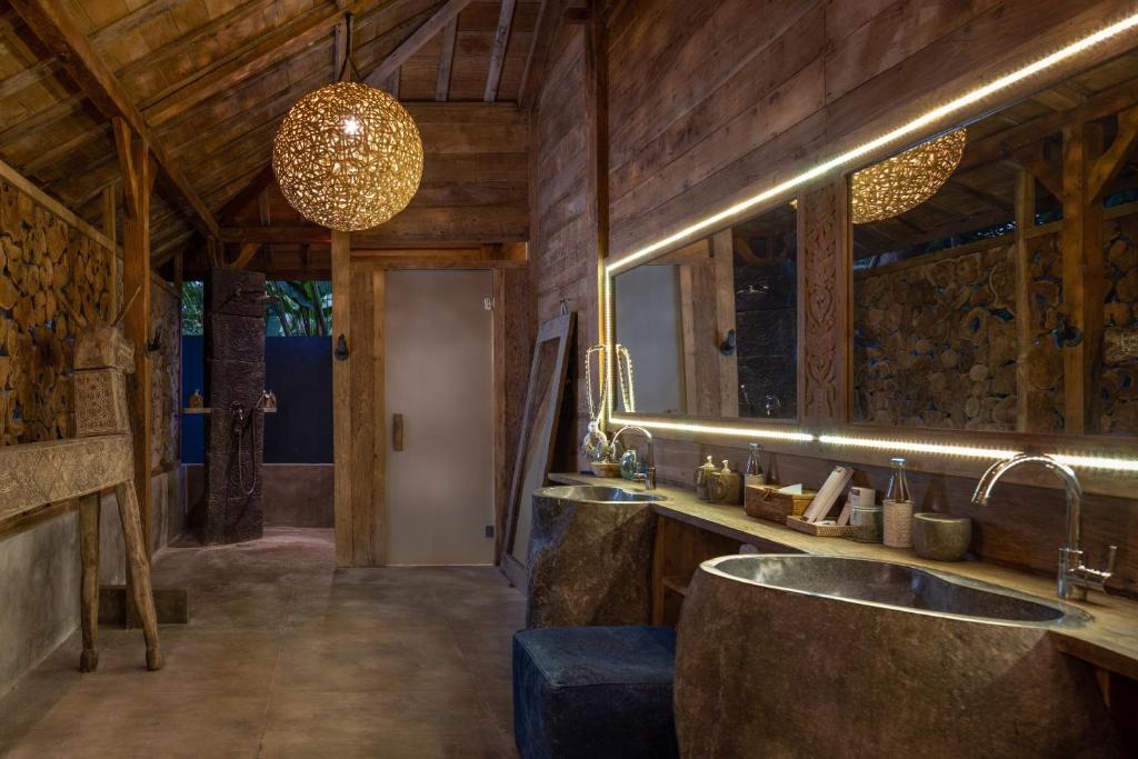 Blue Karma Village - 1