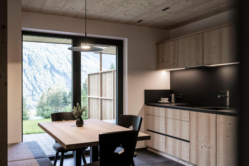 Kuchyň nebo kuchyňský kout v ubytování Stelza Nature Chalet