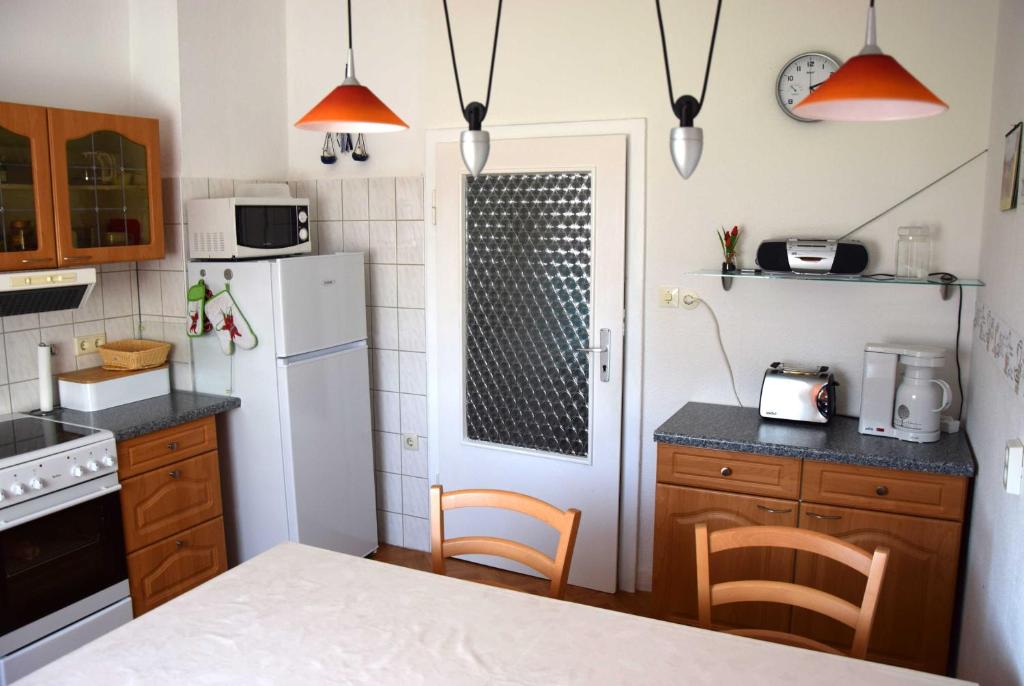 Kuchyň nebo kuchyňský kout v ubytování Ferienwohnung "Unger"